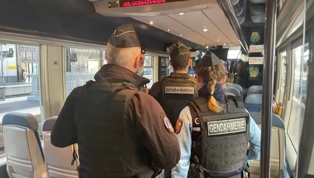 Gendarmes à bord d’un train, photo d’illustration
