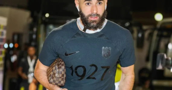 Karim Benzema portant une tenue Nike