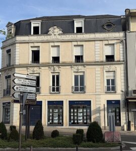 Place Franklin-Roosevelt au Mans, photographie du 31 juillet 2026.