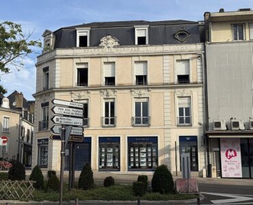 Place Franklin-Roosevelt au Mans, photographie du 31 juillet 2026.