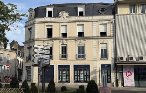 Place Franklin-Roosevelt au Mans, photographie du 31 juillet 2026.