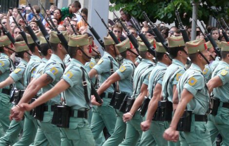 Des légionnaires espagnols défilent à Saragosse en 2008. Photo d’illustration, sans lien avec le rassemblement annoncé à Ceuta.