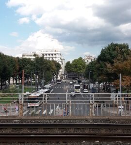 Place Jean-Macé à Lyon vue depuis la gare, en septembre 2022.