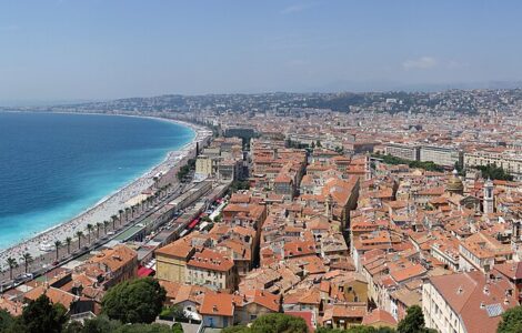 Vue de Nice depuis la colline du Château, photographie d’illustration de la ville.