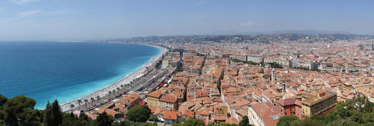 Vue de Nice depuis la colline du Château, photographie d’illustration de la ville.