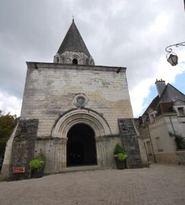 La collégiale Saint-Ours à Loches, photographie d’illustration du patrimoine religieux.