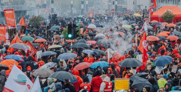 Illustration de l'alerte aux appels djihadistes visant policiers et manifestants pendant les mobilisations en Europe