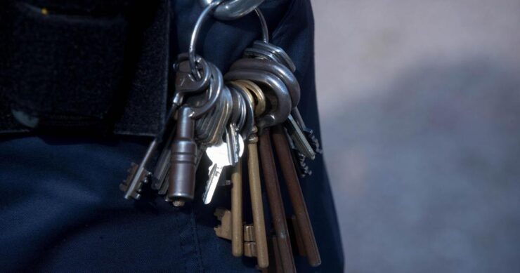Maison d'arrêt et conditions de travail des surveillants pénitentiaires