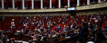 Assemblée nationale. Photographie Reuters / Sarah Meyssonnier utilisée par CNews pour illustrer son article du 9 octobre 2026 ; elle ne documente pas nécessairement le vote du 5 octobre.