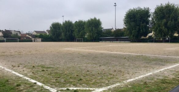 Stade Robert-Gazzi à Bondy avant sa rénovation, photo d'archives Le Parisien