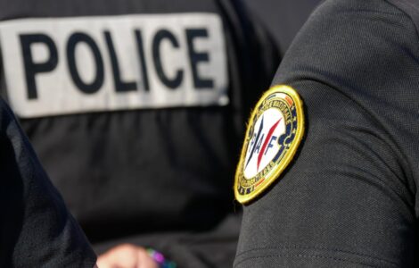 Illustration de l'agression sexuelle d'une veuve à son domicile à Calais
