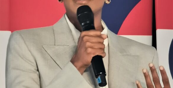 Candace Owens prenant la parole au CPAC à Budapest en 2022