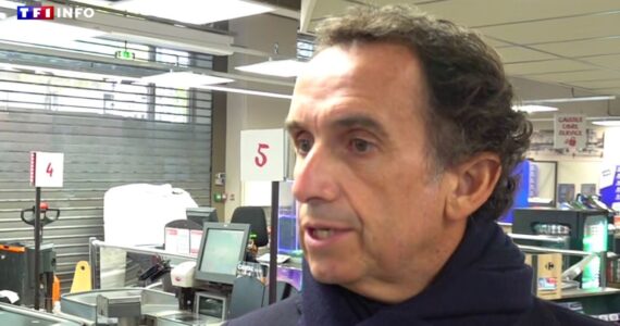Magasin Carrefour après les pillages du 17 octobre 2026