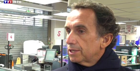 Magasin Carrefour après les pillages du 17 octobre 2026
