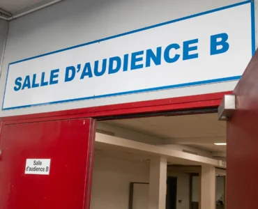 Visuel accompagnant le reportage sur le jugement de non-assistance à personne en danger à Chiconi, Mayotte Hebdo.