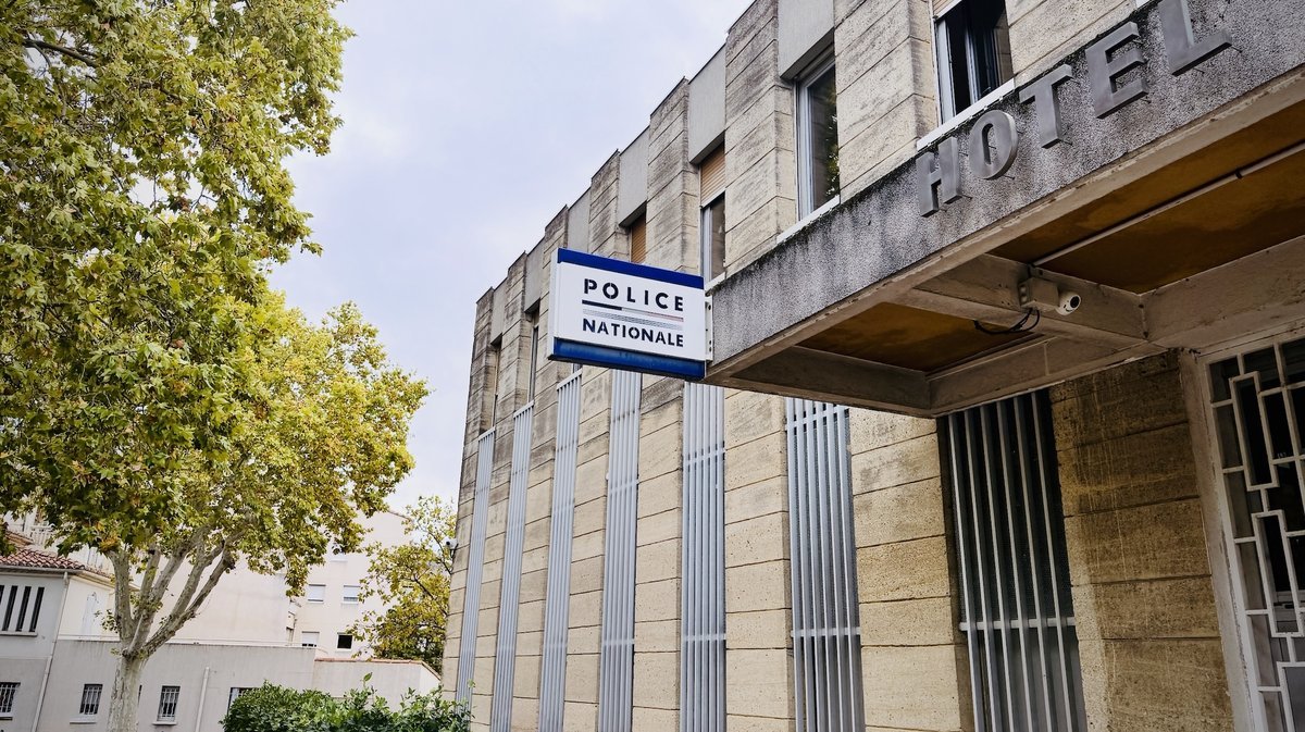 Commissariat de police nationale à Arles