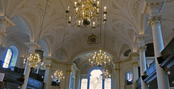 Intérieur de l’église St Martin-in-the-Fields à Londres, le 17 janvier 2026. Ce lieu n’est pas concerné par un projet de conversion dans le sondage.