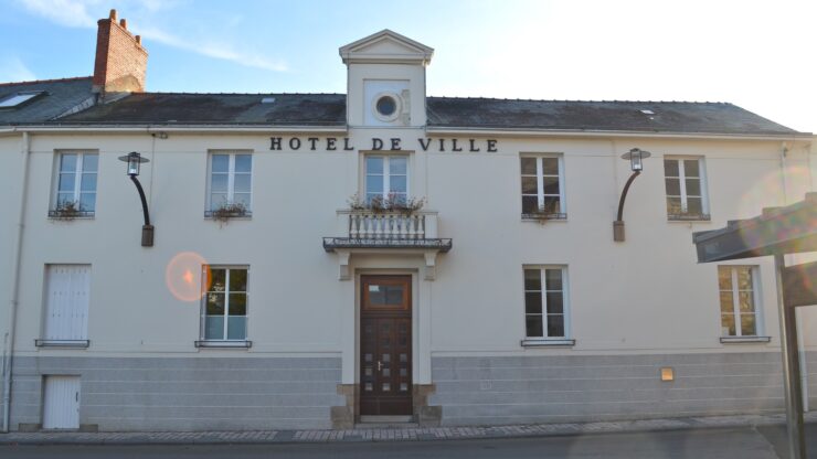 Façade de la mairie de Saint-Jean-de-Boiseau