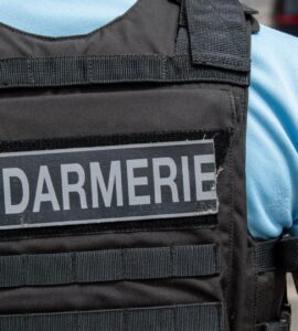 Gendarme en uniforme, image d'illustration de l'enquête à Sainte-Luce en Martinique.