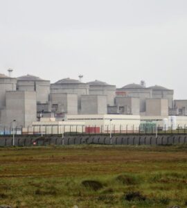 Vue de la centrale nucléaire de Gravelines, Nord