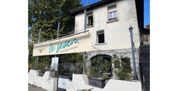 Le restaurant Le Seven ravagé par un incendie à Grenoble le 10 octobre 2026