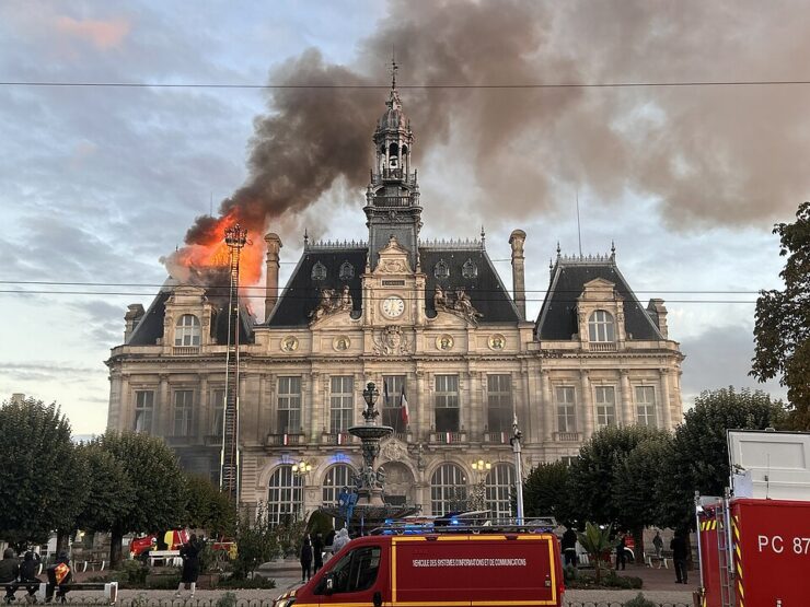 Incendie de l'hôtel de ville de Limoges le 17 octobre 2026, photographie de Lucas Destrem