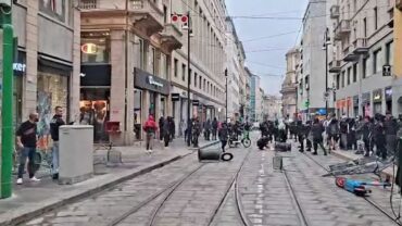 Violences et pillages dans le centre de Milan le 18 octobre 2026