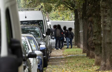 Rue Honoré Longtin à Jette, Bruxelles, après la fusillade ayant coûté la vie à un policier le 13 octobre 2026 (photo Belga / James Arthur Gekiere)