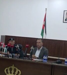 Autorités jordaniennes en conférence de presse à Karak, après l'attaque de l'église de Hammoud, 23 octobre 2026