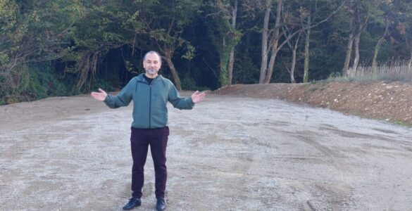 Djamel Kheddar, président d’Al Andalus, sur le terrain prévu pour le lieu de culte à Lagny-sur-Marne.