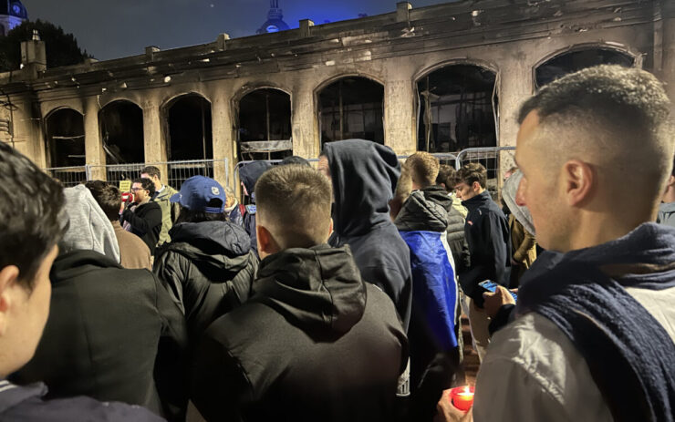Rassemblement de soutien aux commerçants et aux forces de l’ordre, place Bellecour à Lyon, le 19 octobre 2026