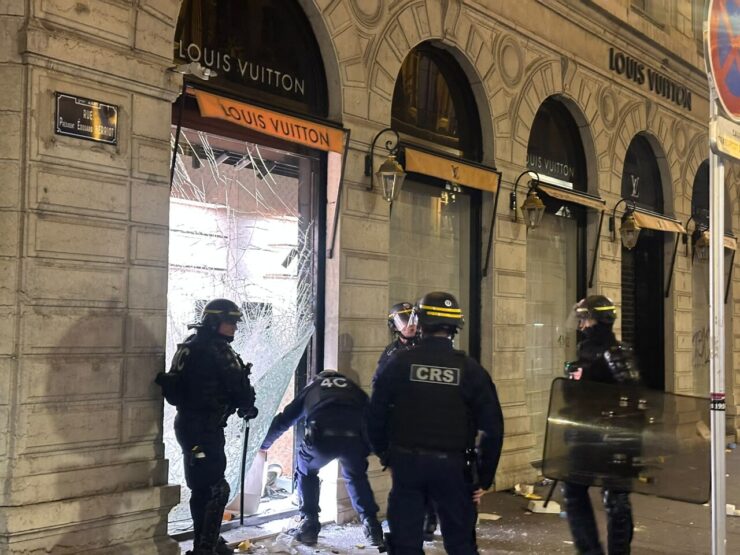 Boutique Louis Vuitton à Lyon après les pillages du 17 octobre 2026