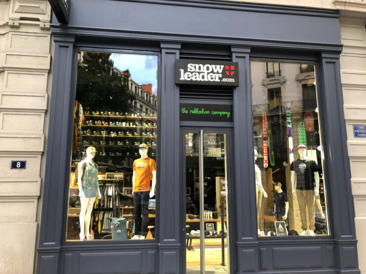 Façade de la boutique Snowleader, rue du Président-Carnot à Lyon, photographiée en 2018 avant le pillage.