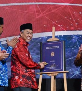 Le vice-Premier ministre malaisien Zahid Hamidi lors de la convention pour l'éducation des Malais, 8 septembre 2026 (UMNO Online).