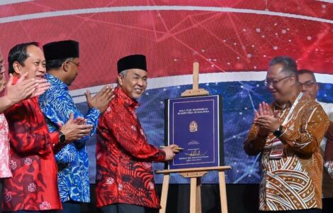 Le vice-Premier ministre malaisien Zahid Hamidi lors de la convention pour l'éducation des Malais, 8 septembre 2026 (UMNO Online).