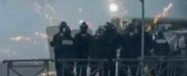 Policiers aux abords du lycée Saint-Exupéry à Marseille pendant le blocus le 12 octobre 2026