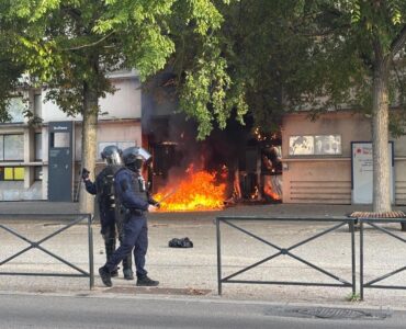 Incendie à l'entrée du lycée Henri-Moissan de Meaux