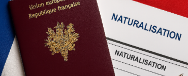Passeport français et dossier de naturalisation