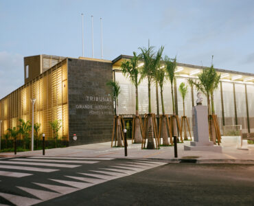 Façade du palais de justice de Pointe-à-Pitre en Guadeloupe