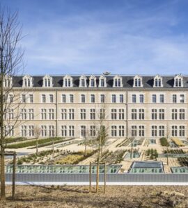 Le palais de justice de Poitiers dans l’ancien lycée des Feuillants