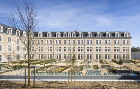 Le palais de justice de Poitiers dans l’ancien lycée des Feuillants