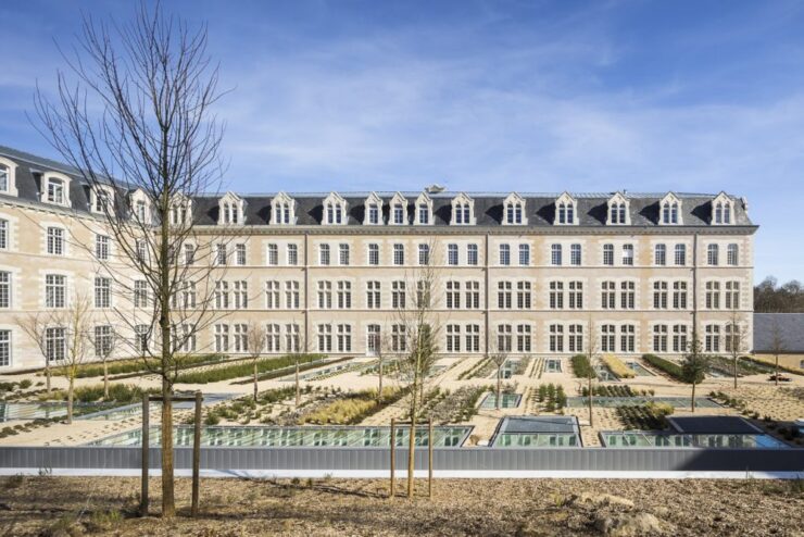 Le palais de justice de Poitiers dans l’ancien lycée des Feuillants