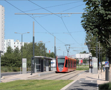 Tramway à l’arrêt Hôpital Debré à Reims, lieu de l’agression signalée le 20 septembre 2026 (photo d’illustration)
