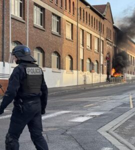 Dispositif policier aux abords du lycée Franklin-Roosevelt à Reims.