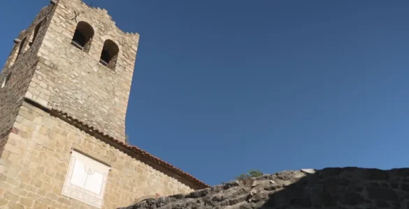 Église Sainte-Marie de Serralongue, victime du vol d'objets religieux. Photo France Télévisions.
