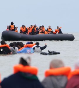 Intervention sur les côtes françaises contre les traversées clandestines de la Manche
