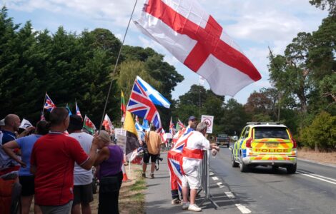 Manifestation dans le Suffolk contre un projet d'hébergement de migrants