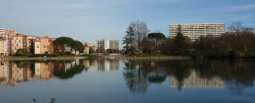 Vue du quartier de la Reynerie, au Mirail à Toulouse, depuis le lac, le 12 janvier 2023. Photographie d’archive du quartier.
