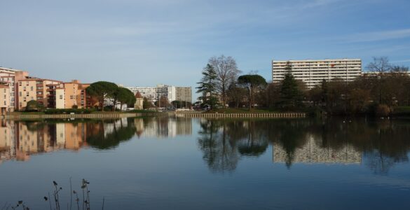 Vue du quartier de la Reynerie, au Mirail à Toulouse, depuis le lac, le 12 janvier 2023. Photographie d’archive du quartier.