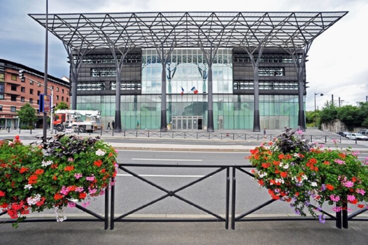 La façade du tribunal judiciaire de Melun